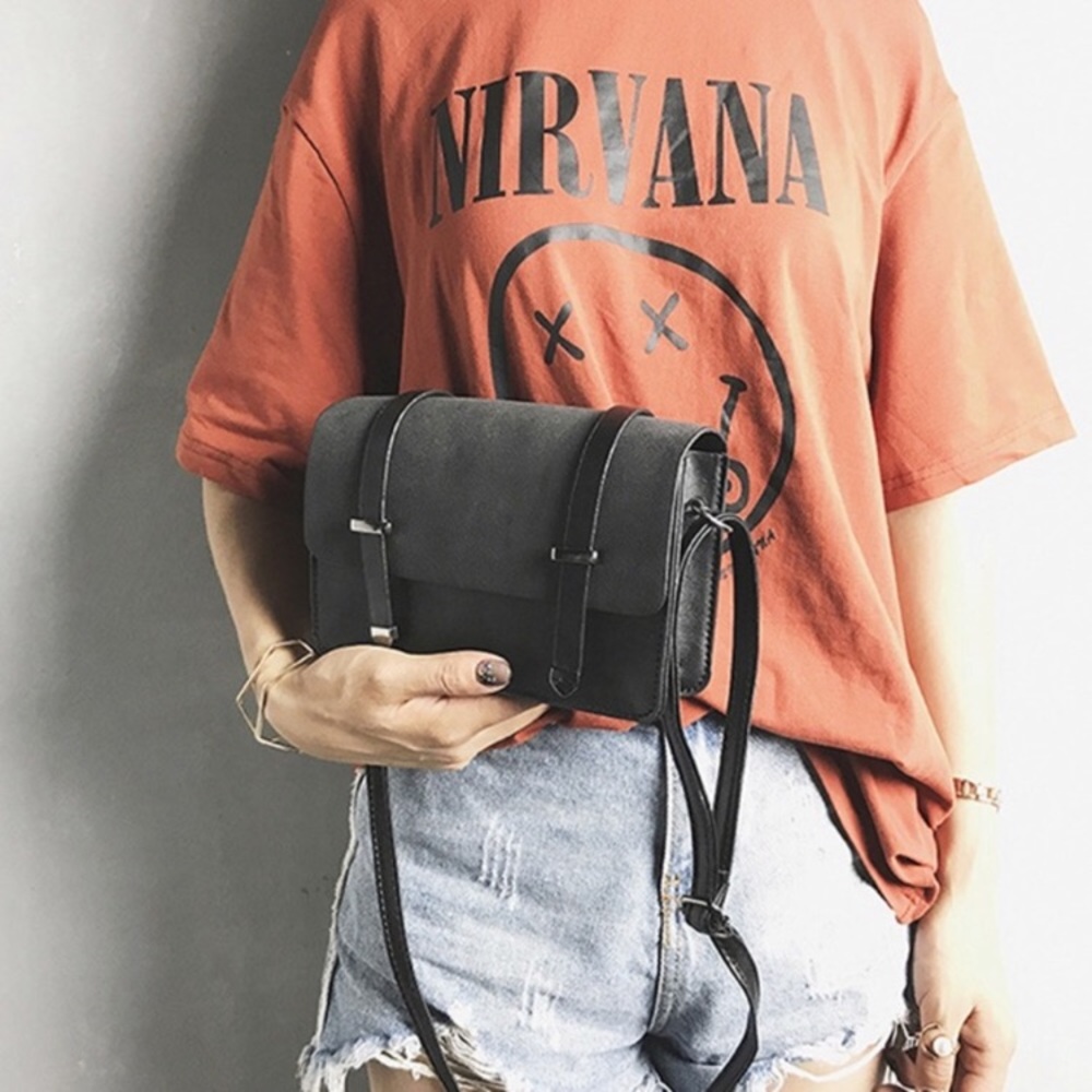 Black Messenger Tote - Picture 7 of 8